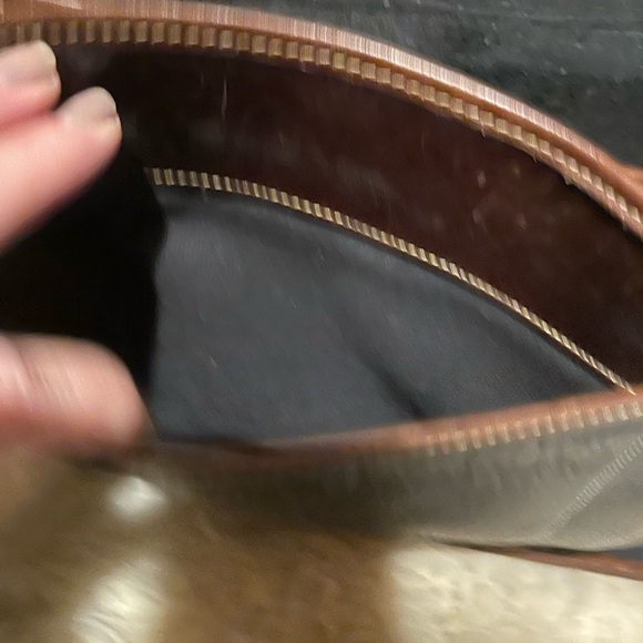 Roots XL leather briefcase - Picture 5 of 16